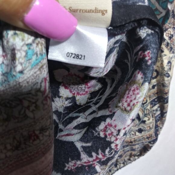 Soft Surroundings Milarepa Silk Puff Long Sleeve Floral Button Front Blouse Sz L - Picture 7 of 11